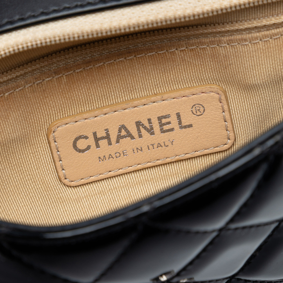 Pre-Loved Chanel Small Quilted Patent Coco Boy Flap - Picture 5 of 7